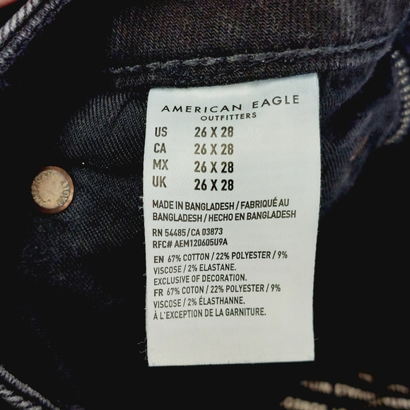 American Eagle Outfitters Women's Black Mid-Rise Relaxed Fit Straight Leg Jeans - Picture 7 of 8